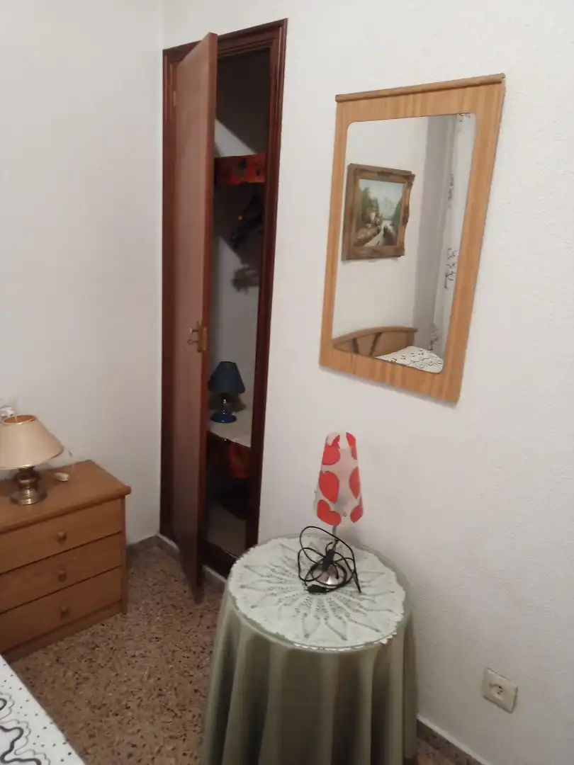 Habitación de Piso de alquiler en Elche / Elx con Amueblado