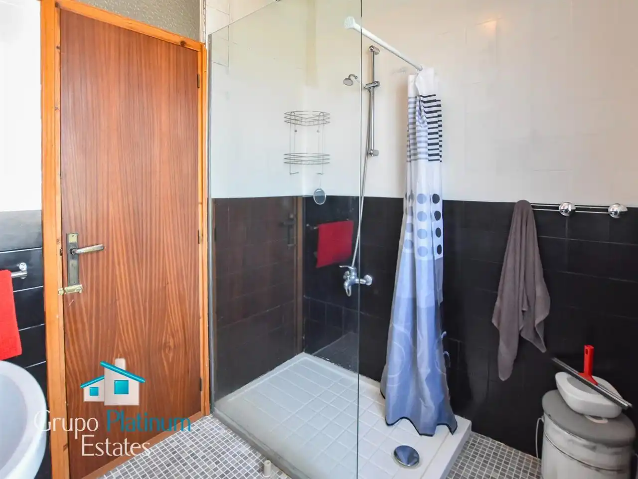 Bathroom of Houses for sale in Cúllar  with Storage room and Swimming Pool