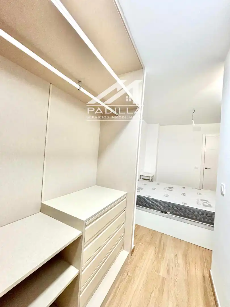 Dormitori de Pis en venda en Móstoles amb Aire condicionat i Calefacció