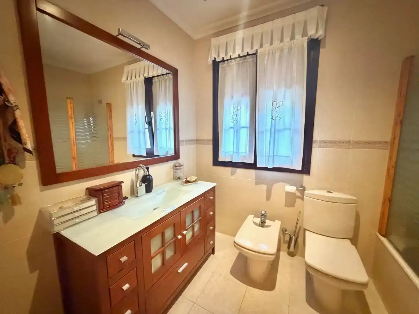 Baño de Casa adosada en venta en Castro-Urdiales con Balcón