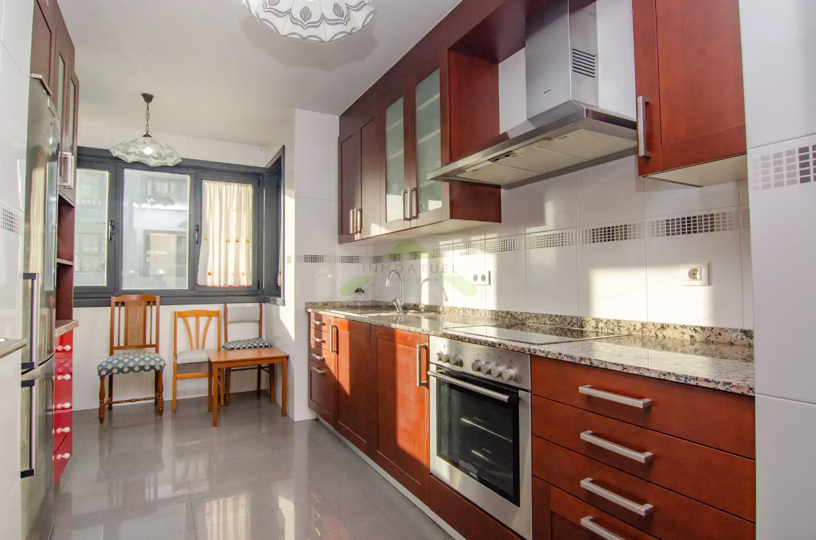 Küche von Wohnung zum Verkauf in A Coruña Capital  mit Heizung, Parkett und Abstellraum