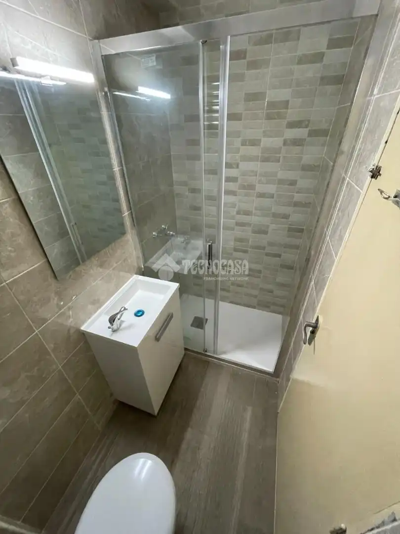 Bathroom of Flat for sale in Madrid  with Terrace