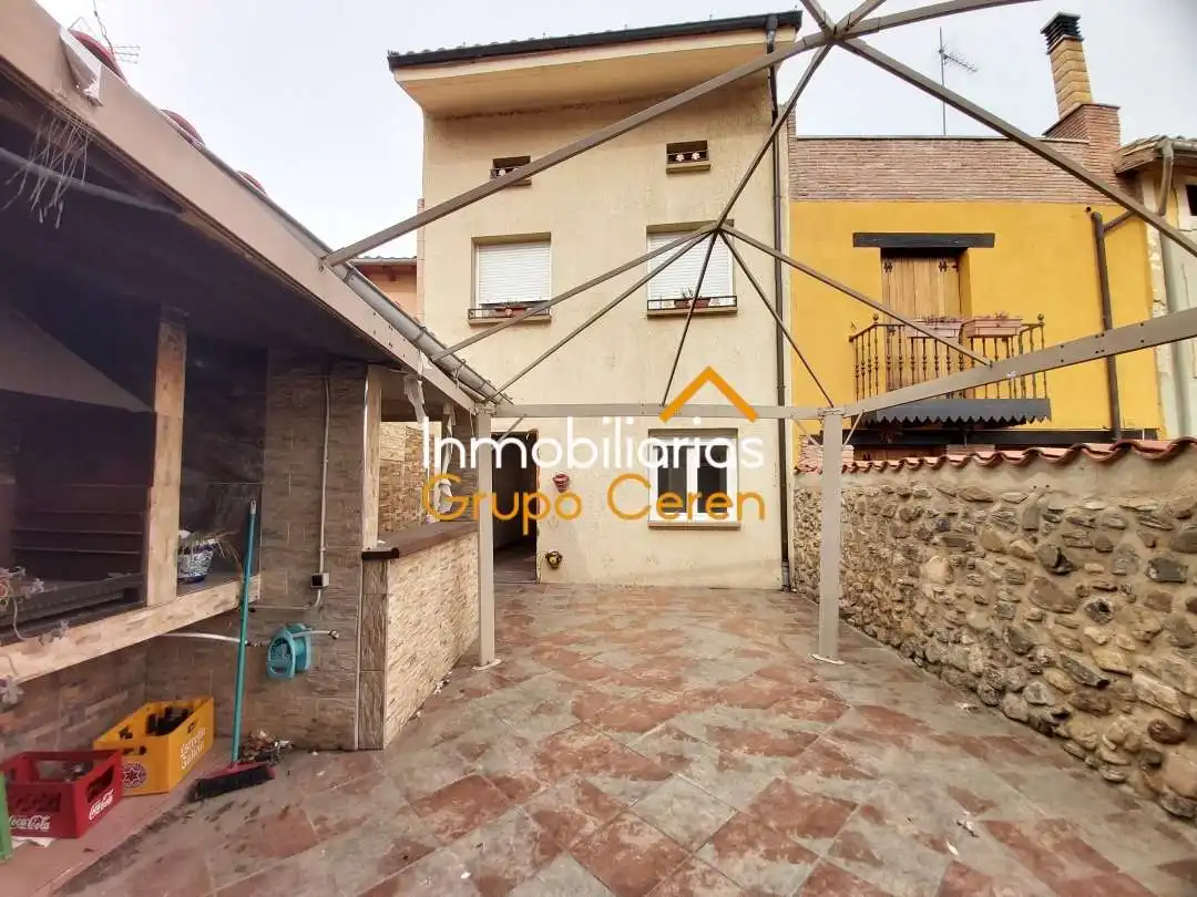 Houses for sale in Redecilla del Camino