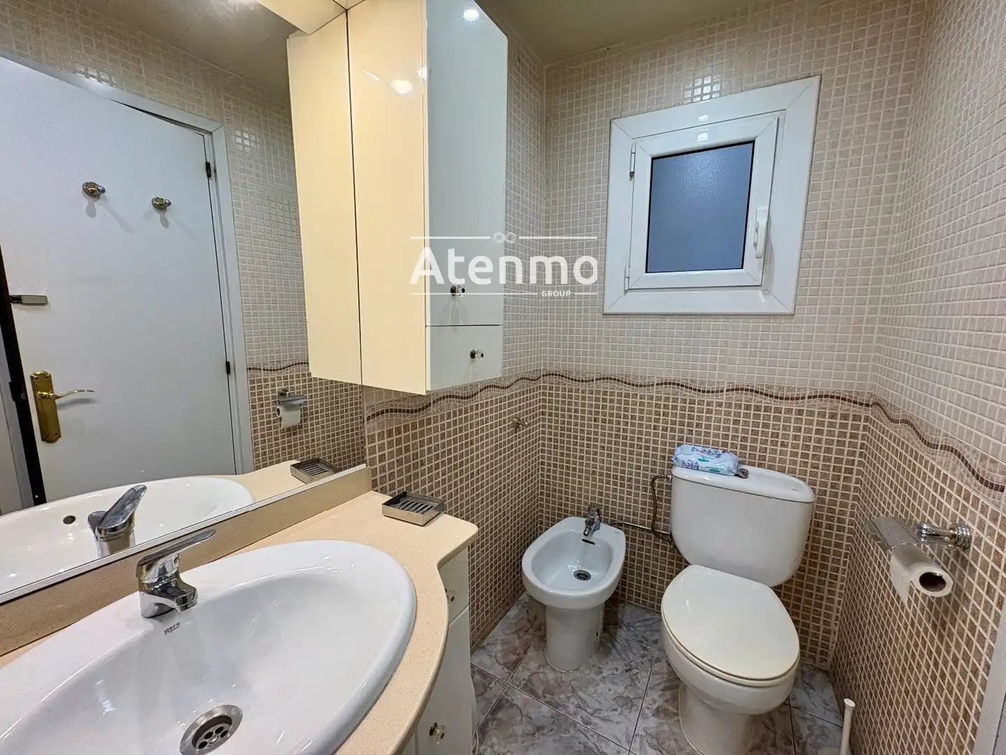 Bathroom of Flat for sale in Barcelona  with Air Conditioner and Heating