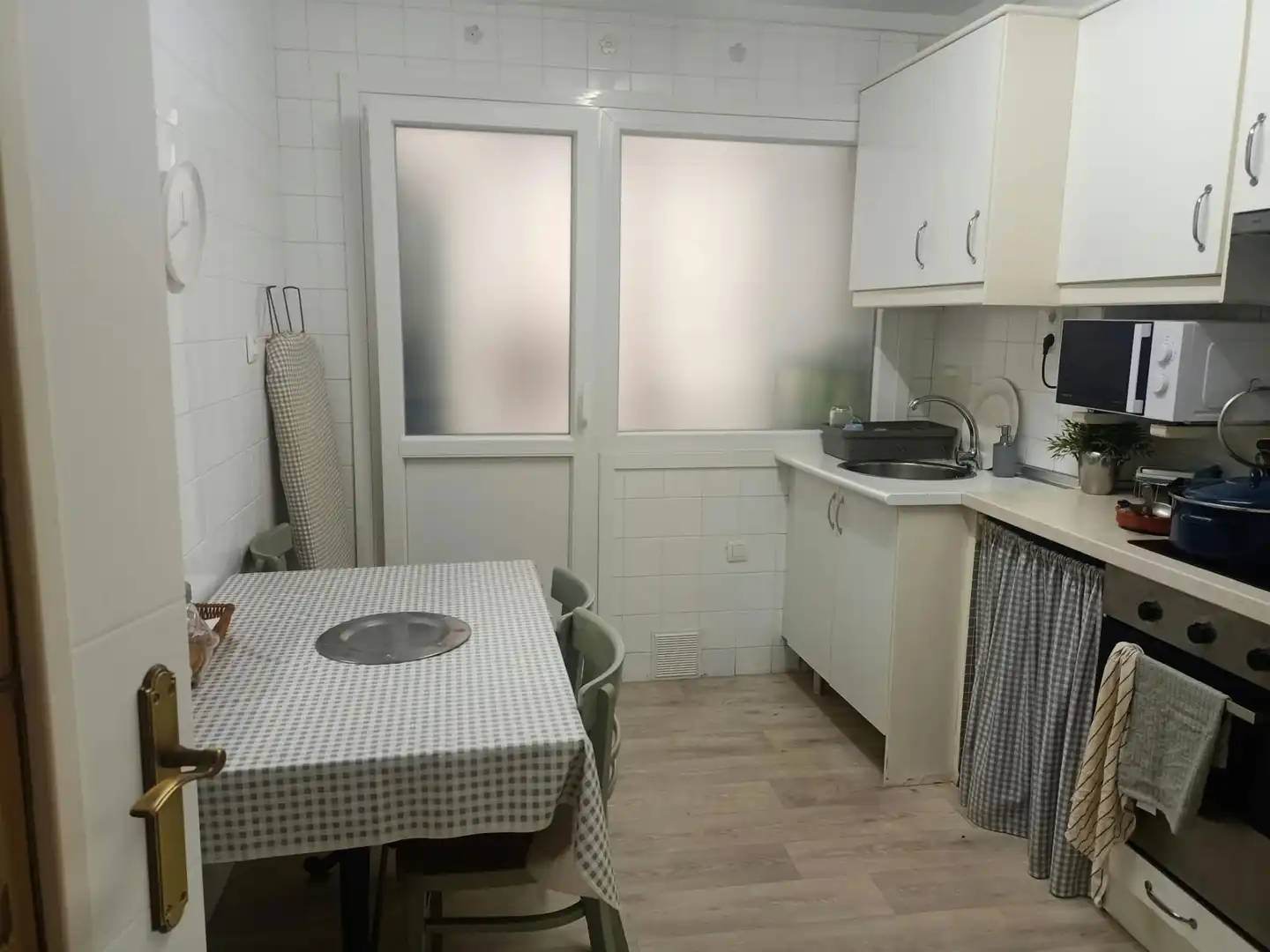 Kitchen of Flat for sale in Gijón   with Heating, Parquet flooring and Furnished