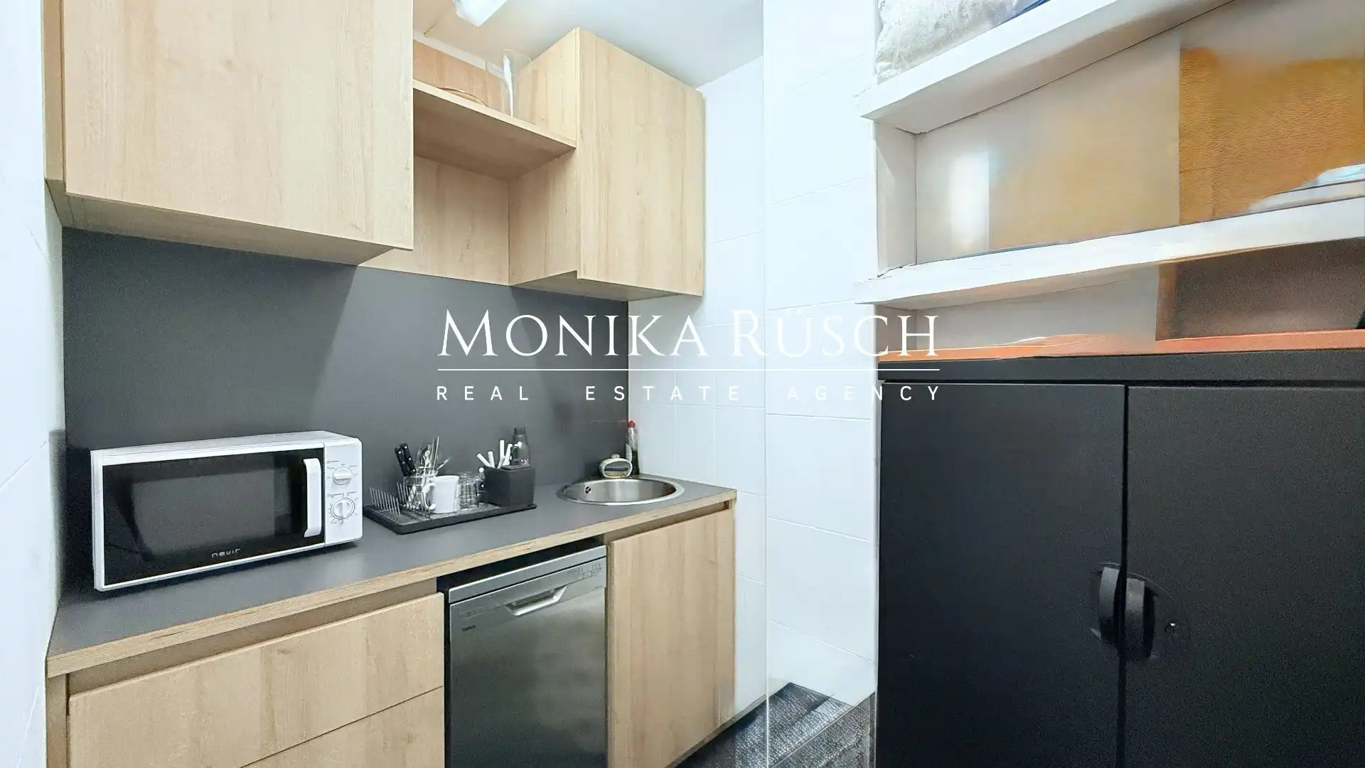 Kitchen of Office for sale in Cornellà de Llobregat  with Air Conditioner and Heating