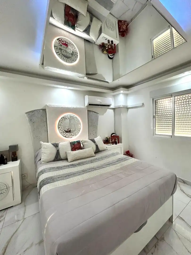 Bedroom of Flat for sale in Sevilla  with Air Conditioner and Terrace