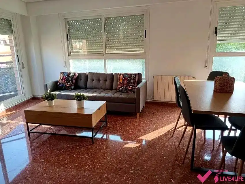 Living room of Flat for rent in Valencia  with Air Conditioner, Heating and Furnished