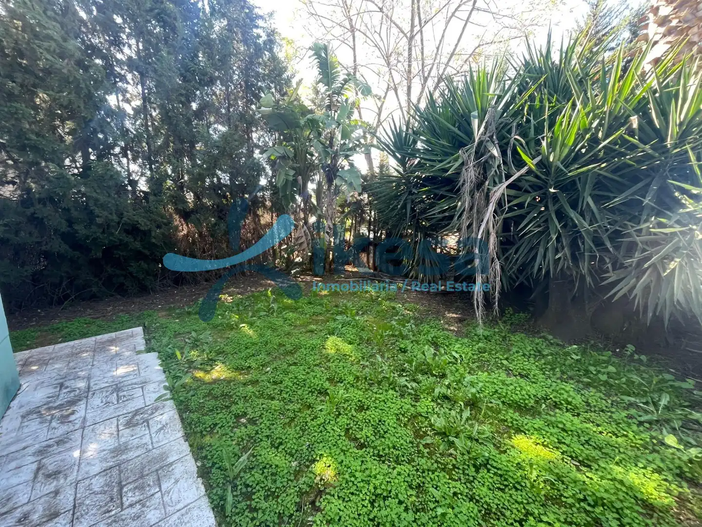 Jardí de Casa o xalet en venda en Espartinas amb Jardí privat, Piscina i Piscina comunitària
