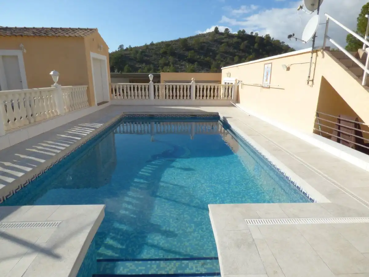 Maison avec piscine à vendre à La Robella, imagen 23