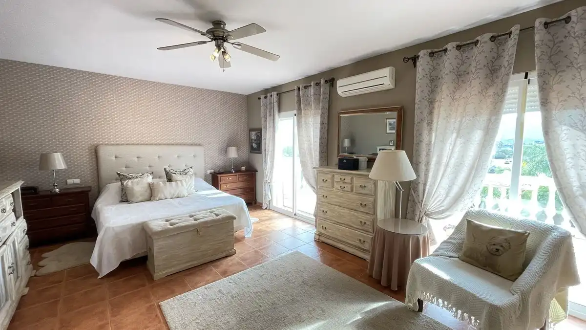 Bedroom of Houses for sale in Coín  with Air Conditioner, Storage room and Furnished