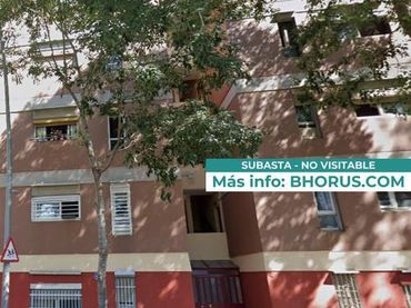 Piso con ascensor en venta en LLUIS BORRASSA 4
