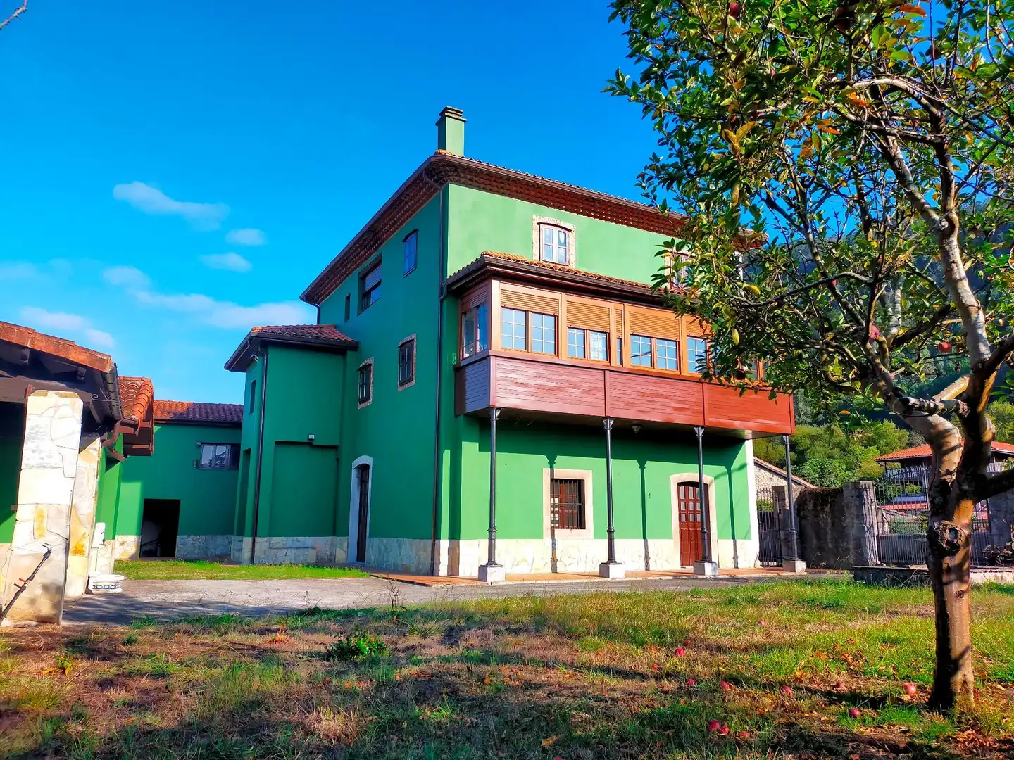 House with garden for sale in Pravia