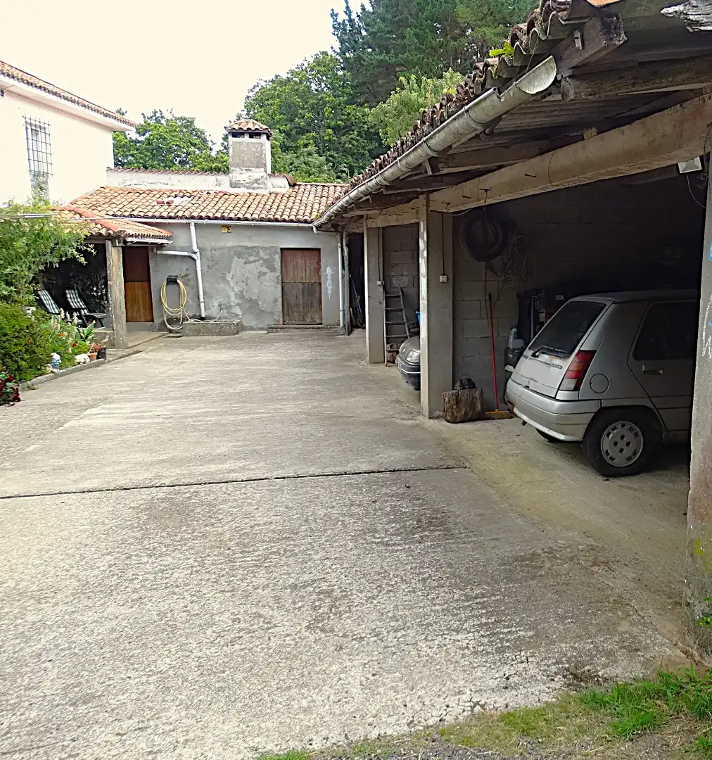Aparcament de Finca rústica en venda en Narón amb Calefacció, Jardí privat i Parquet