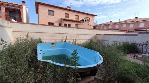 Foto 2 de Casa adosada en venta en Hormigos, Toledo