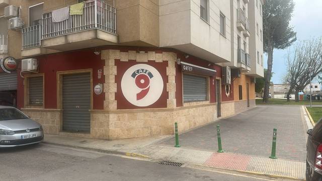 Local comercial en Alquiler en Calle Amparo Santamans en Massalavés
