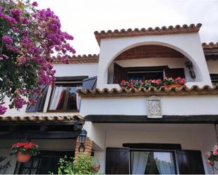 Vista exterior de Pis en venda en Castell-Platja d'Aro amb Jardí privat, Terrassa i Moblat