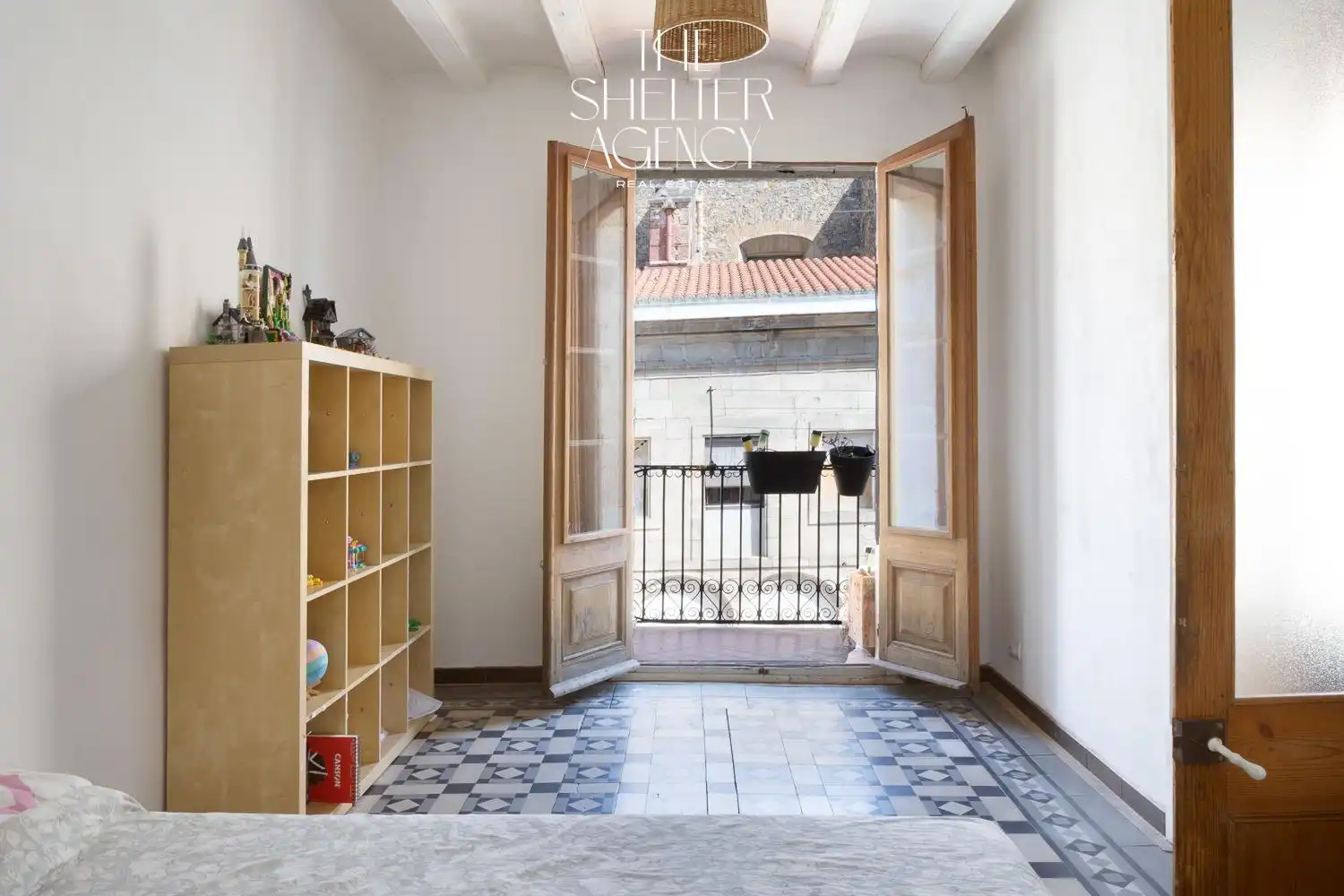 Ático en venta en Barcelona con Calefacción, Trastero y Balcón