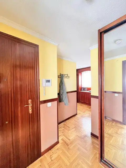 Wohnung zum Verkauf in Gijón  mit Heizung, Parkett und Terrasse