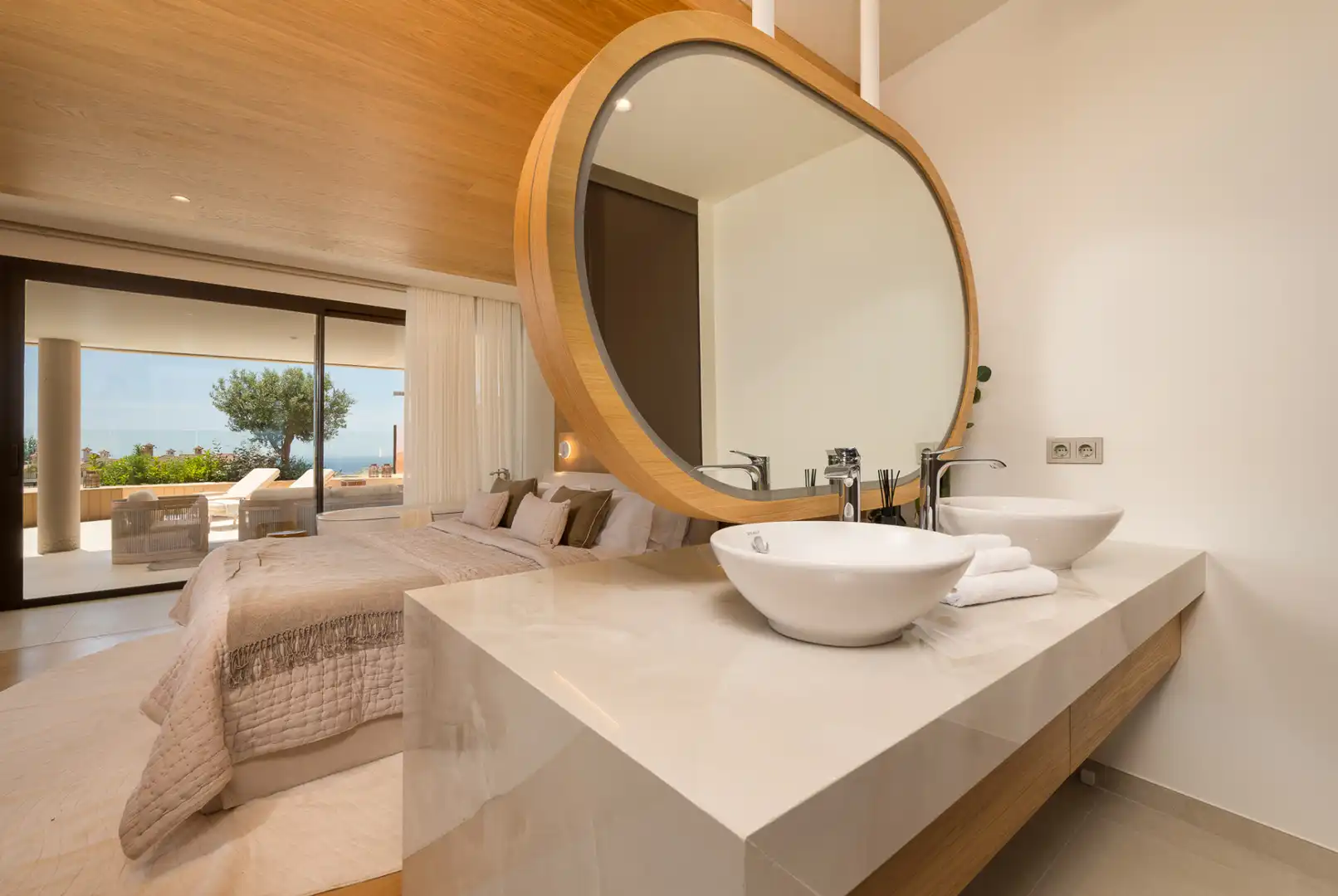 Badezimmer von Wohnungen zum Verkauf in Fuengirola mit Klimaanlage, Terrasse und Schwimmbad