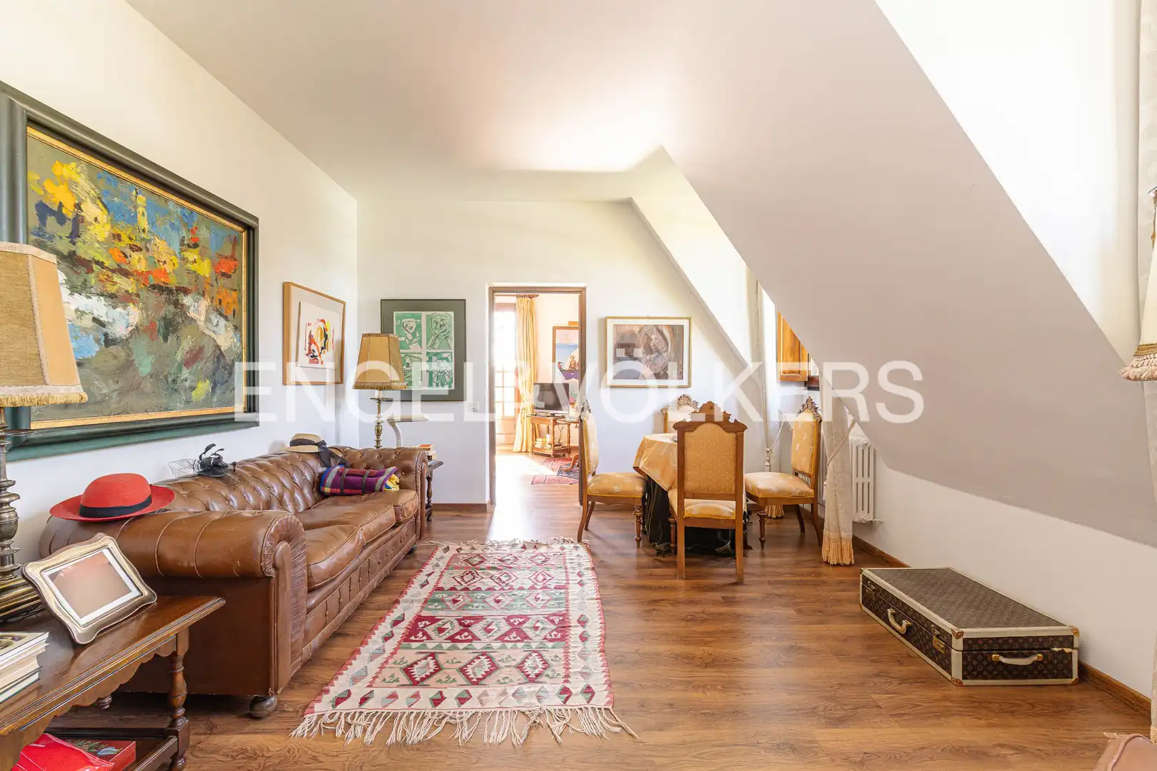Sala de estar de Casa o chalet en venta en Pozuelo de Alarcón con Calefacción, Jardín privado y Piscina