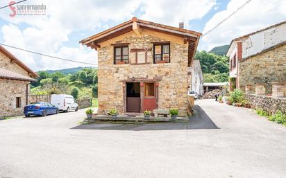 Vista exterior de Casa o xalet en venda en Puente Viesgo amb Terrassa