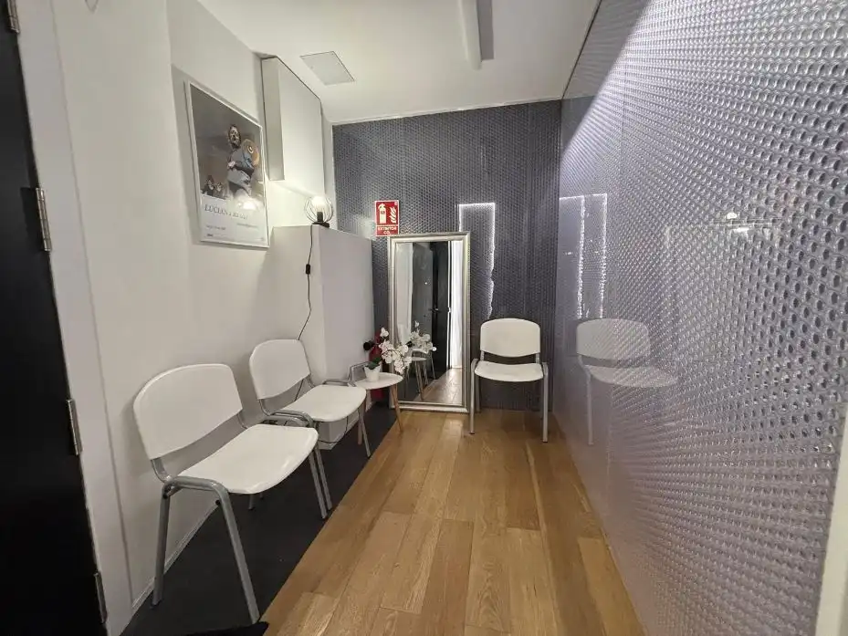 Local comercial de lloguer a Avenida de Sancho el Fuerte 75, imagen 23