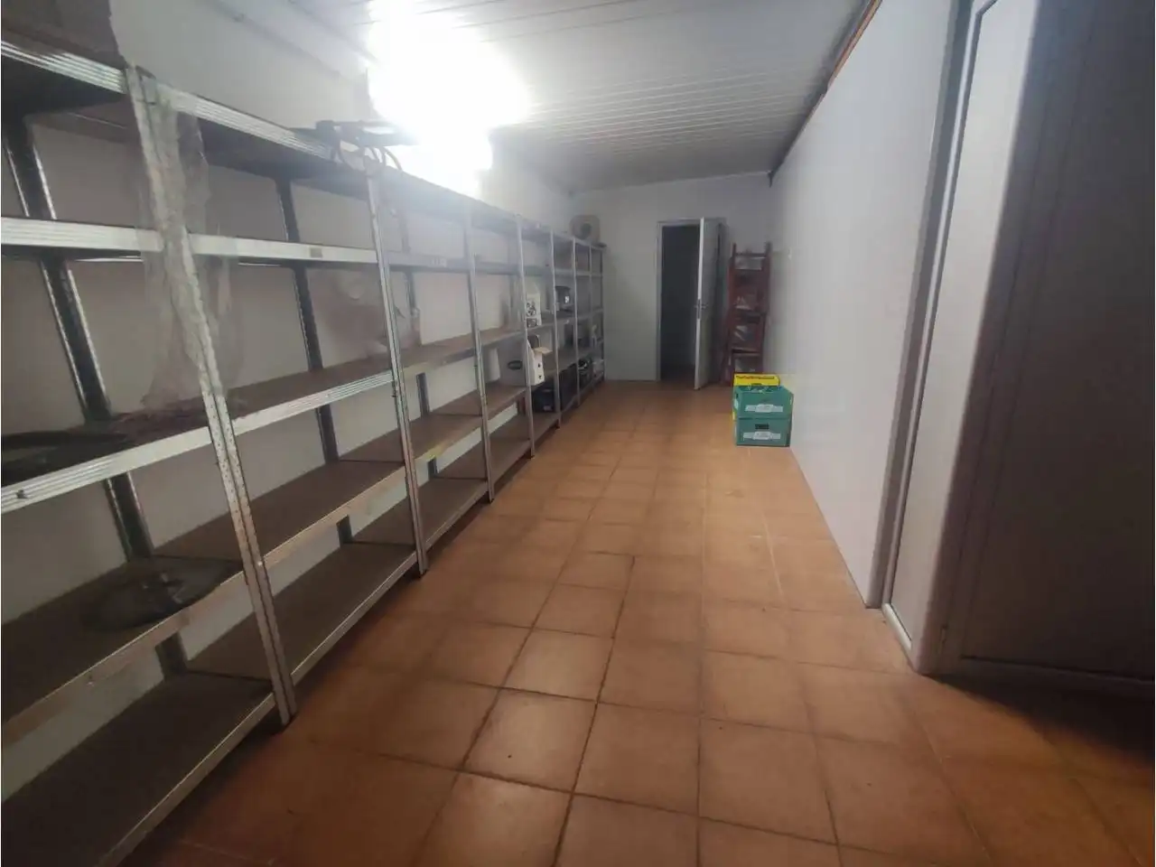 Local en venta en El Grado con Aire acondicionado