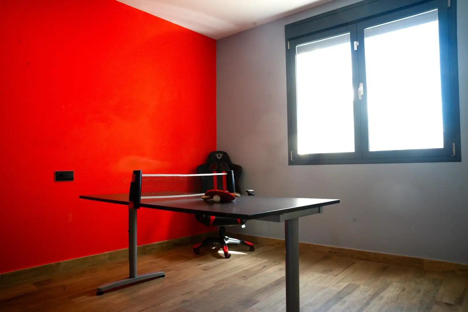 Casa adosada en venta en Camas con Terraza y Trastero