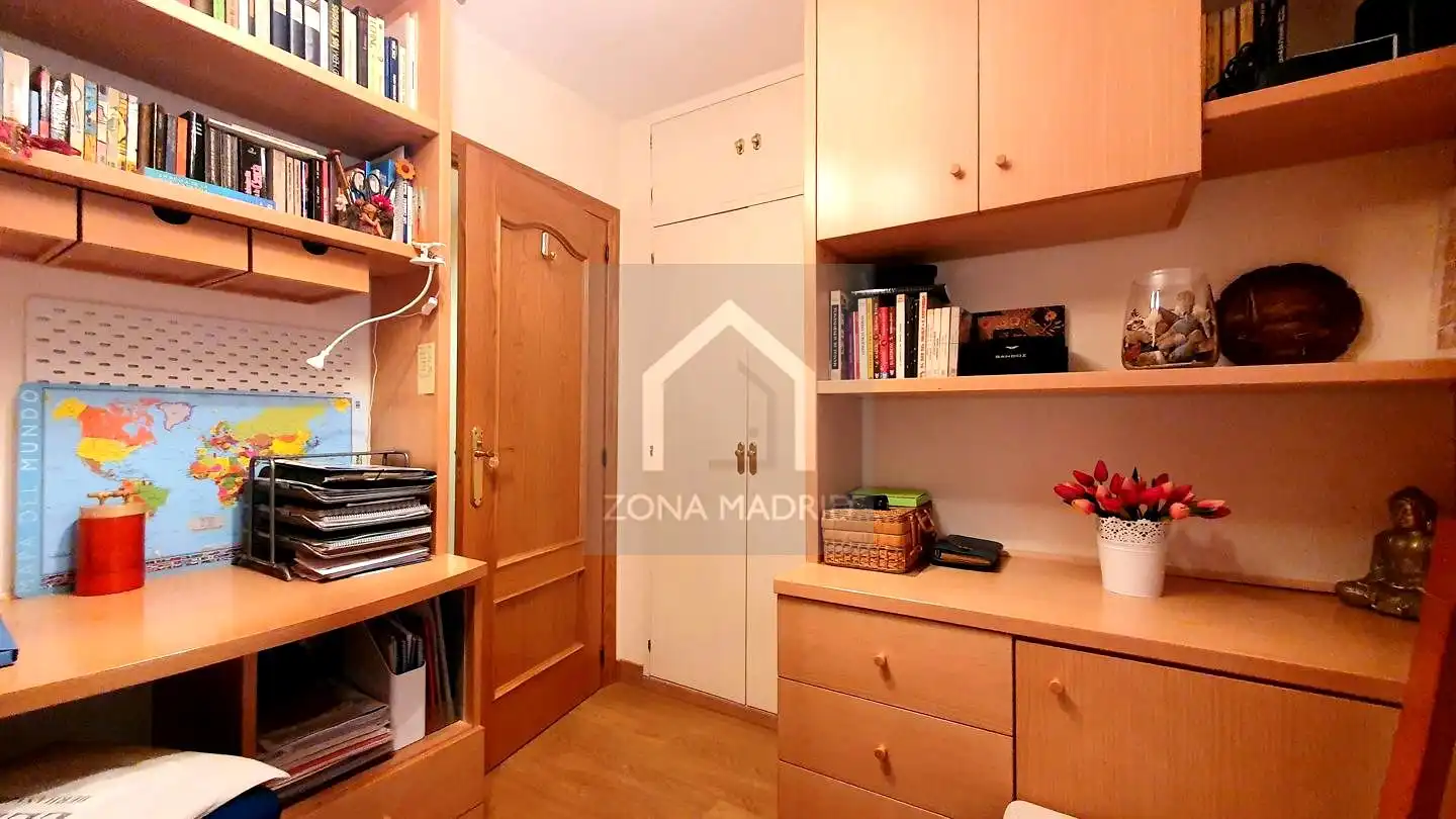 Habitación de Piso en venta en Madrid con Aire acondicionado, Calefacción y Terraza