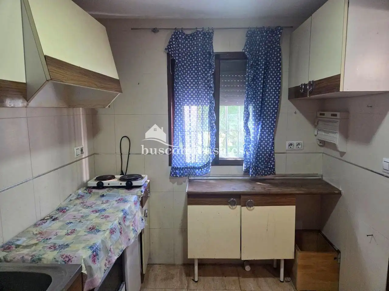 Cuina de Casa o xalet en venda en Jaén amb Jardí privat, Traster i Moblat
