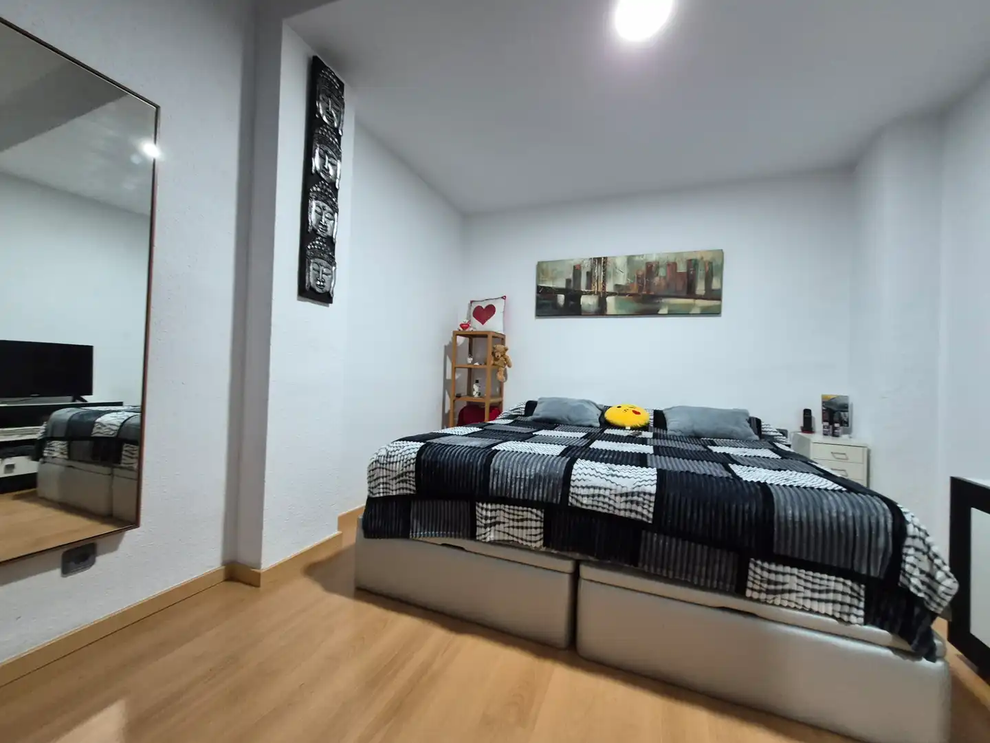 Schlafzimmer von Erdgeschoss zum Verkauf in Calella mit Klimaanlage, Heizung und Parkett