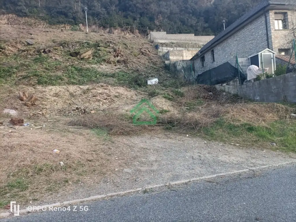 Terreni e lotti in vendita a Avenida Pirineu
