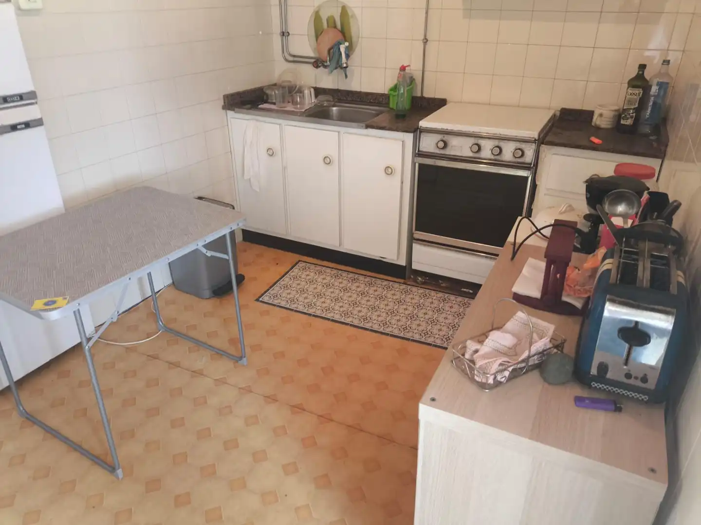 Cuina de Casa o xalet en venda en Malpica de Bergantiños amb Terrassa, Traster i Moblat