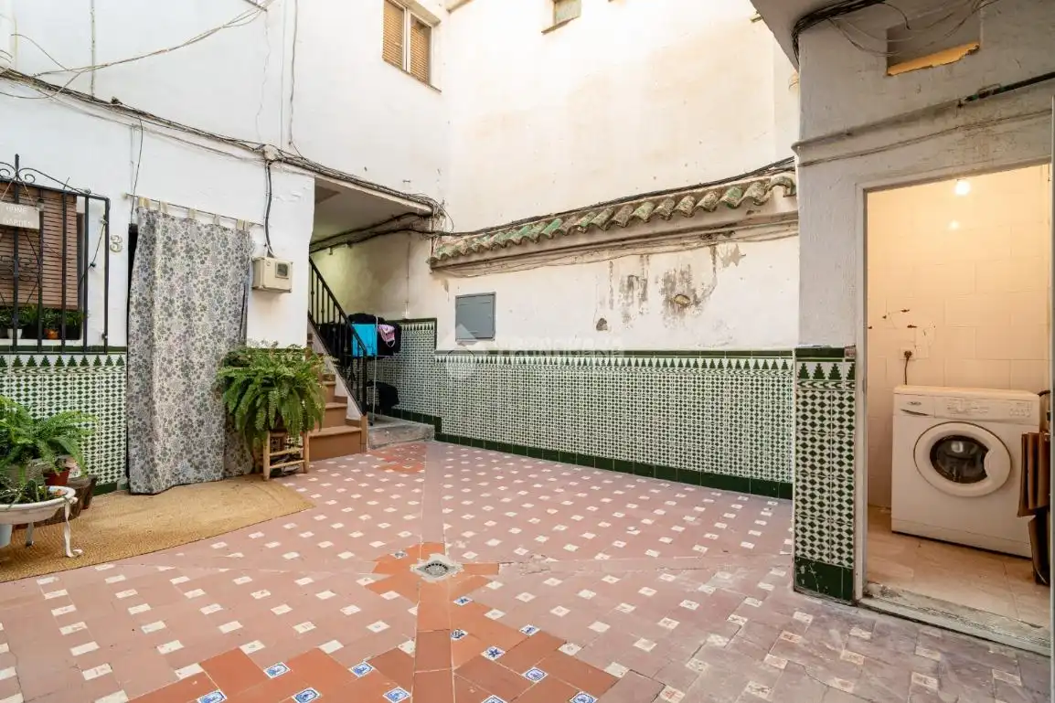 Vista exterior de Estudio en venta en Granada con Aire acondicionado