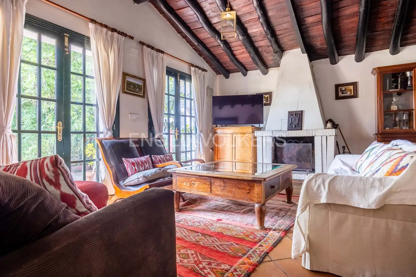 Sala de estar de Finca rústica en venta en Alcalá del Río con Aire acondicionado, Calefacción y Jardín privado