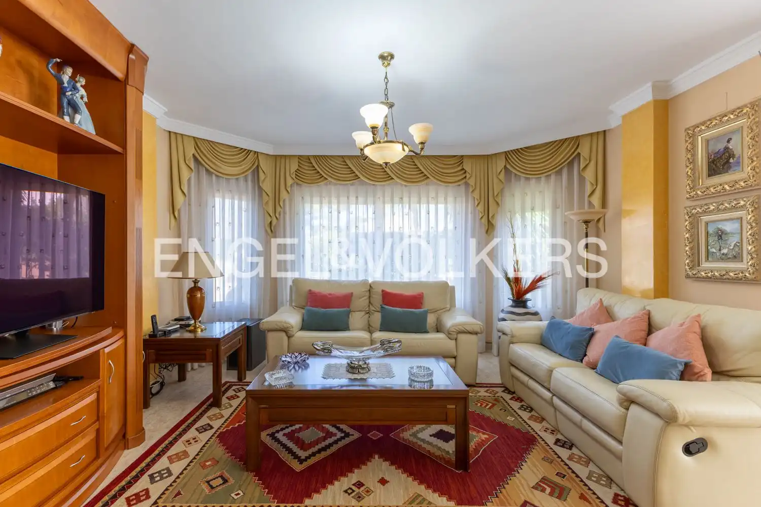 Living room of Houses for sale in L'Eliana  with Air Conditioner, Heating and Private garden