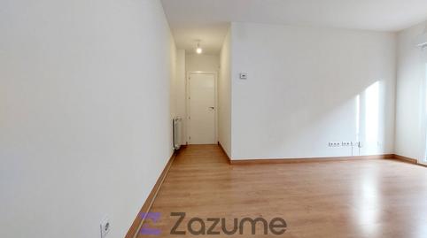 Photo 3 of Flat to rent in C. de las Naves, Acacias, Madrid