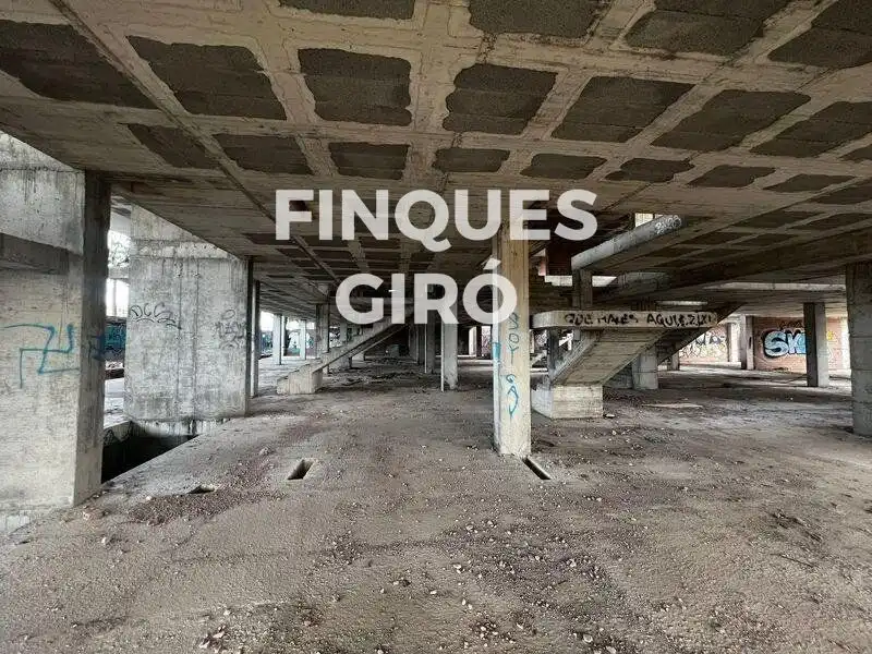 Edifici en venda a ABADESSA EMMA, El Tancat - Mas d'en Gual