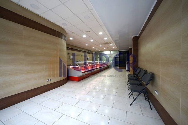 Local comercial en Alquiler en Centro