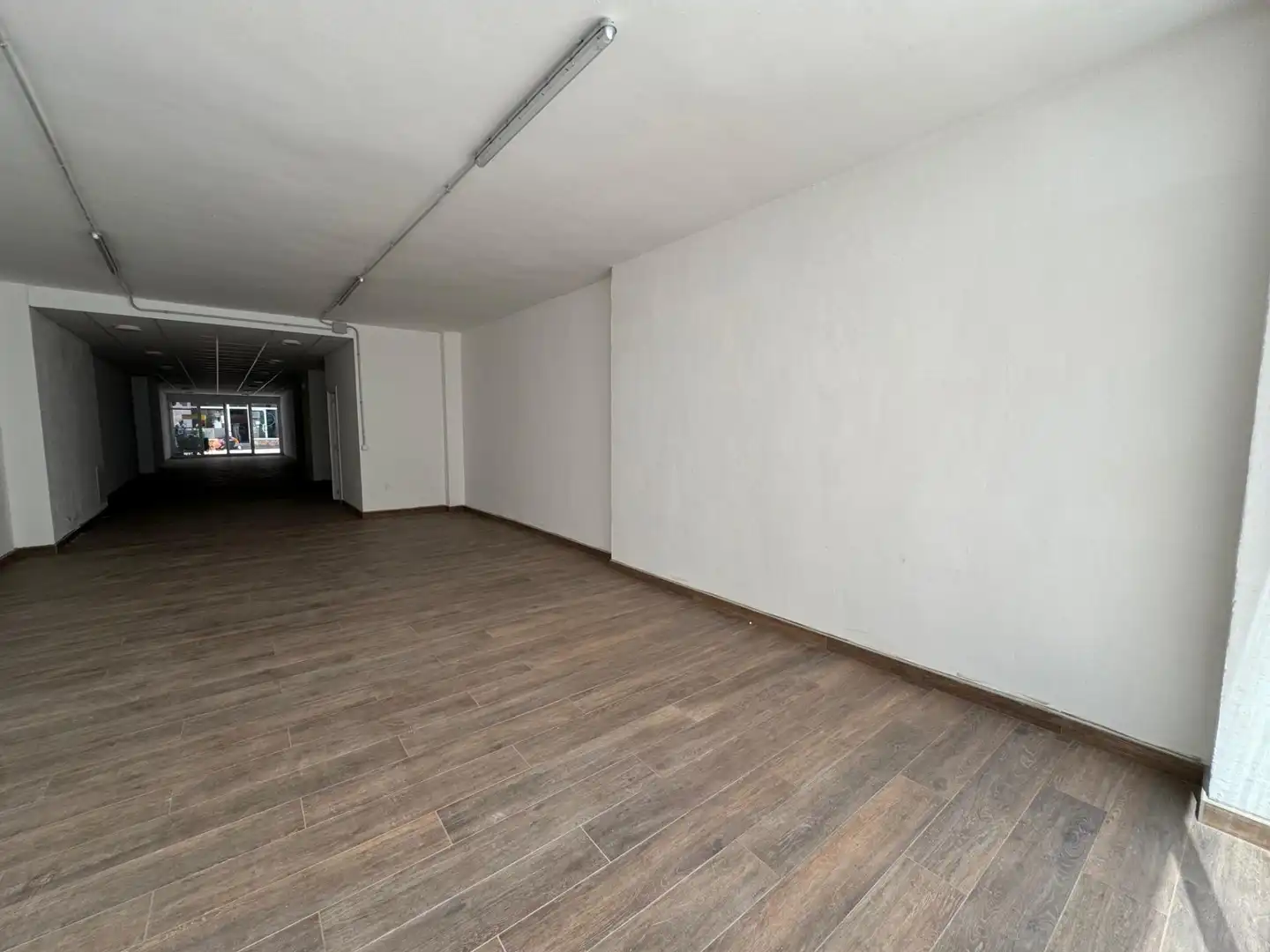 Commercial properties for rent in Calella
