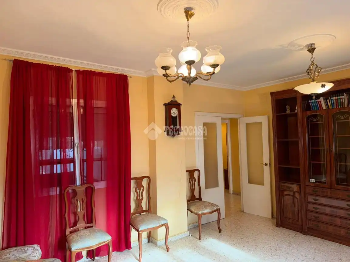 Casa adosada en venta en Sevilla con Aire acondicionado y Alarma