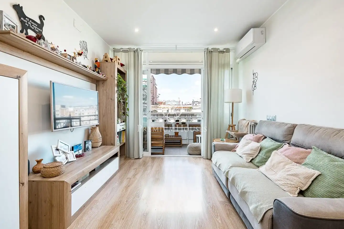 Sala de estar de Piso en venta en Barcelona con Aire acondicionado, Calefacción y Balcón