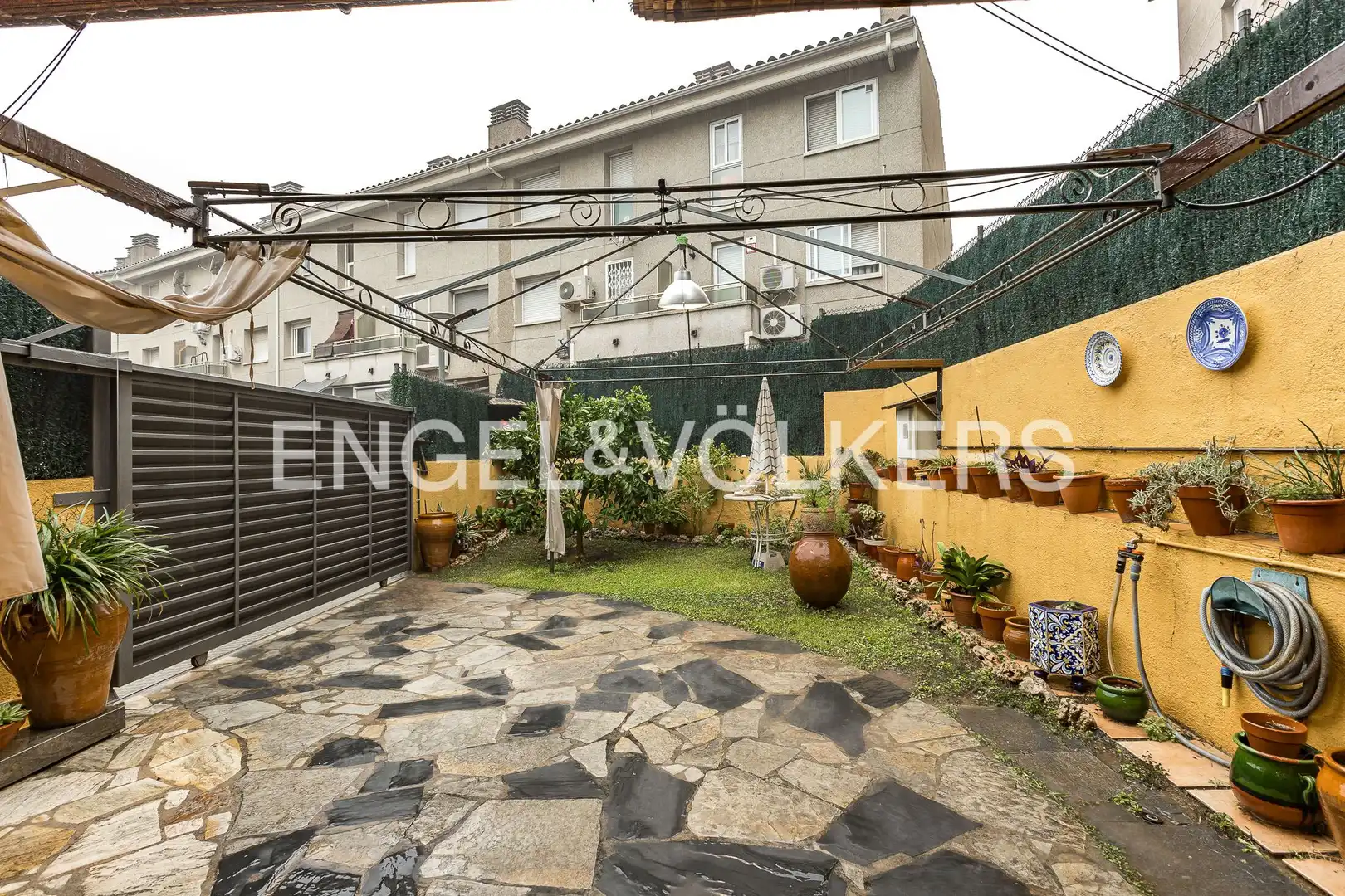 Maison mitoyenne avec terrasse à vendre à Carrer d'Isabel la Catòlica, imagen 2