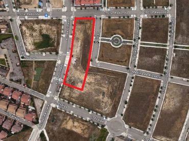 Terreny residencial en venda a Avenida de Olmedo 10