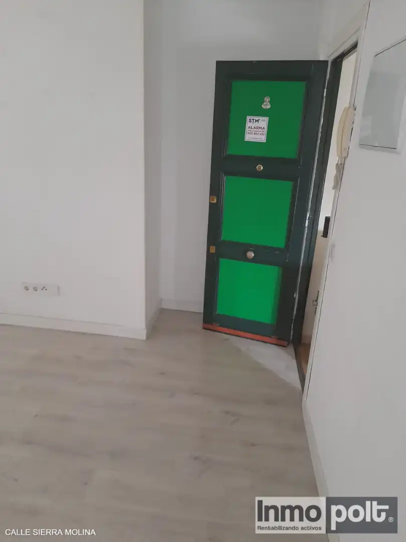 Piso en venta en Madrid con Calefacción, Horno y Lavadora