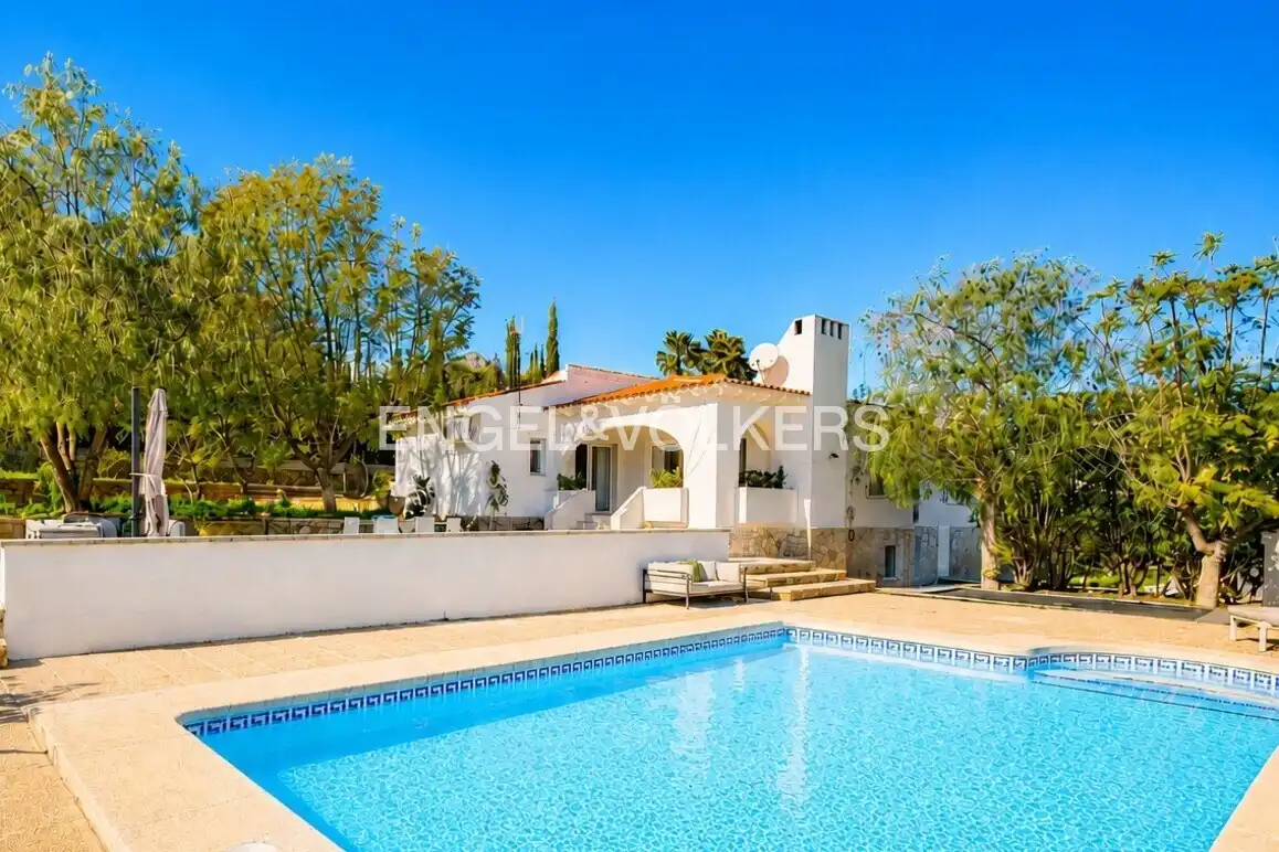 Maison avec piscine à vendre à Avenida País Valencia