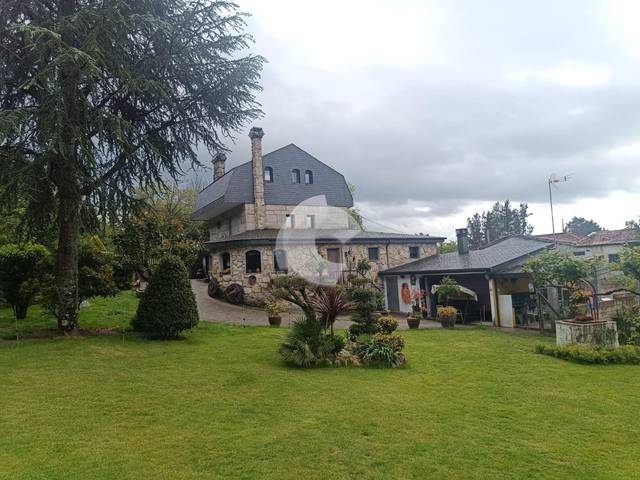 Casa-chalet en Venta en Esgos
