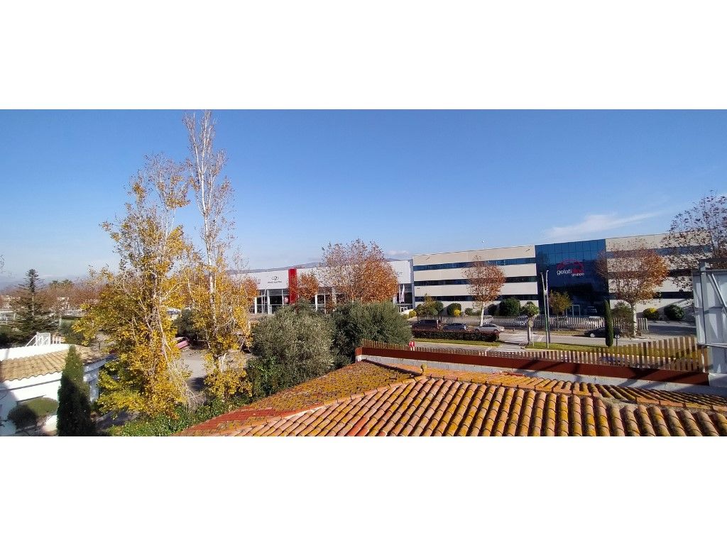 Vista exterior de Pis en venda en Empuriabrava