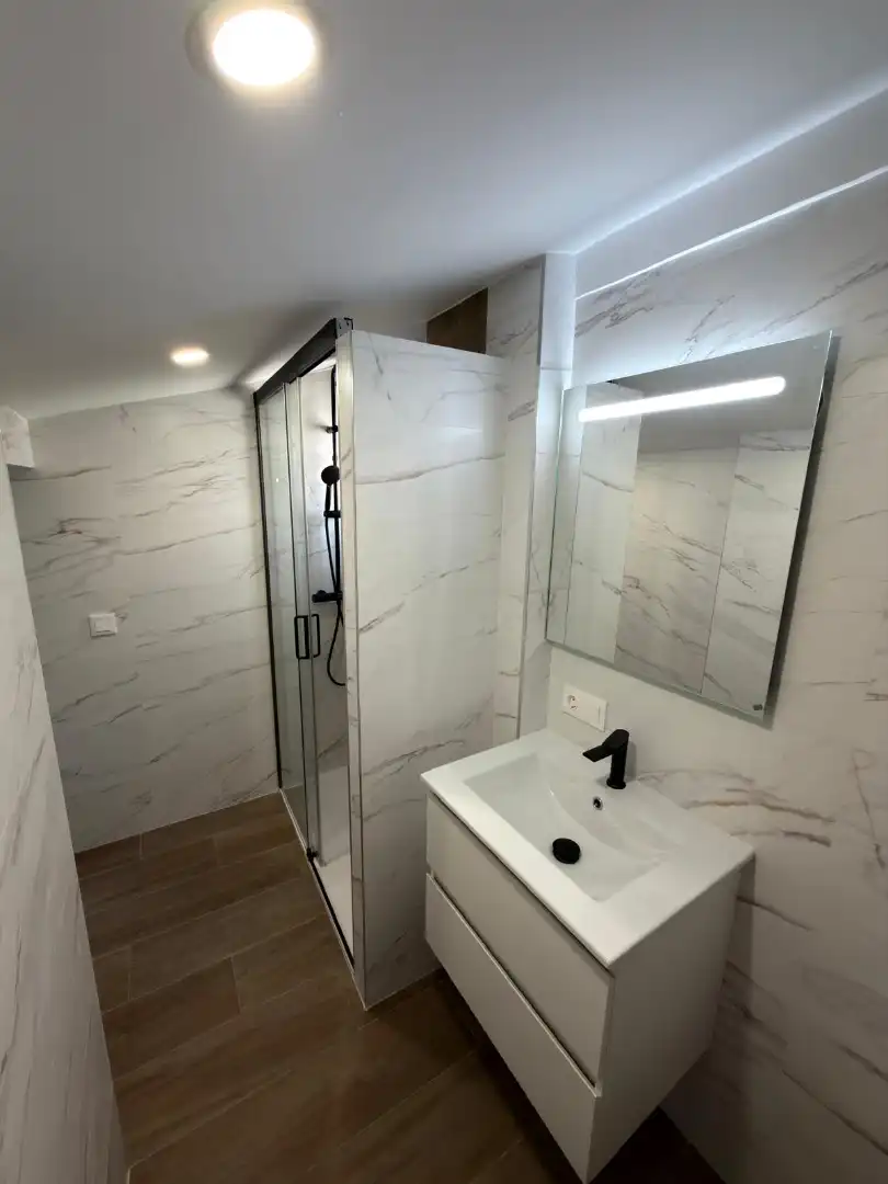 Bathroom of Flat for rent in Centre - Zona Alta  
